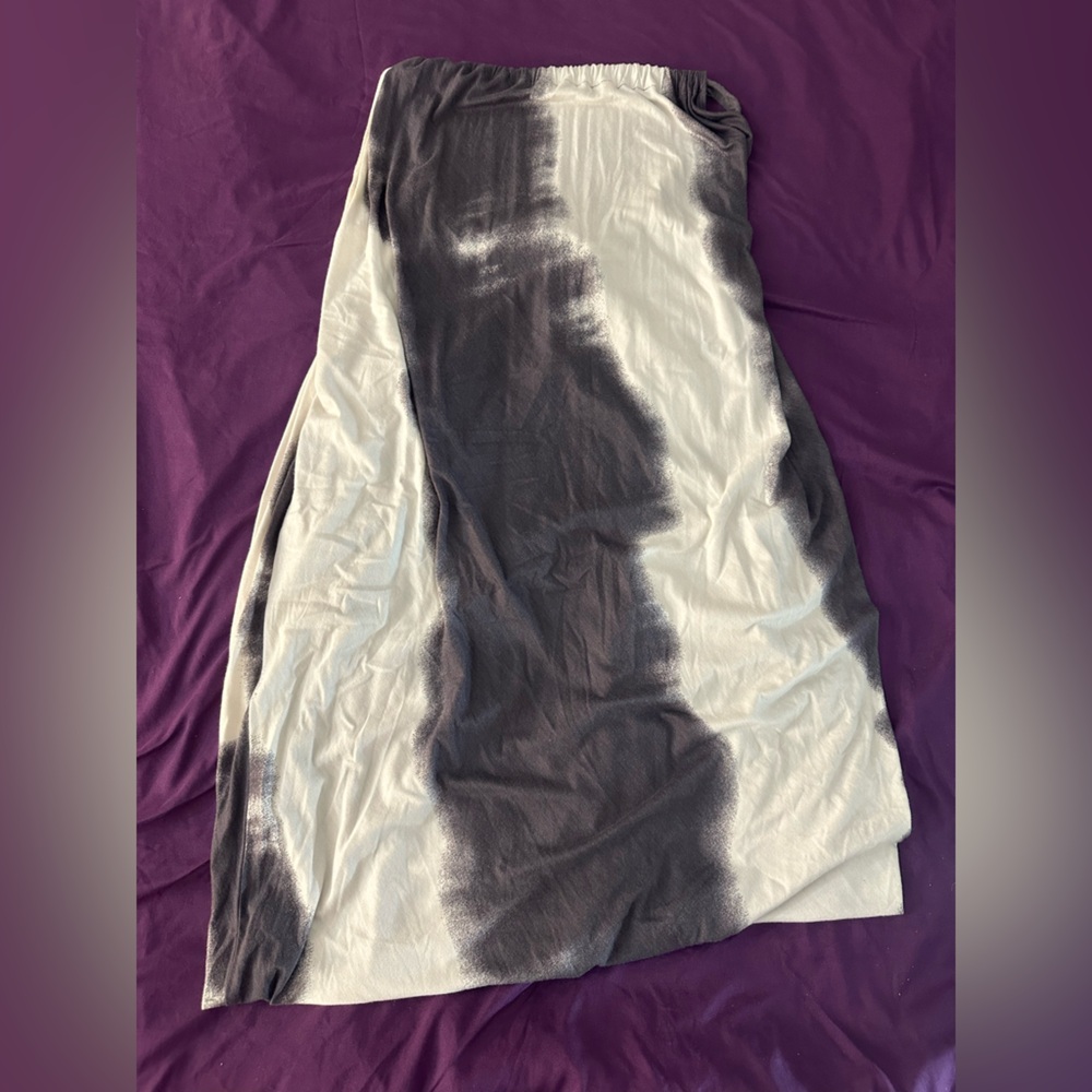 Veronica M Monochrome Tie-Dye Fabric